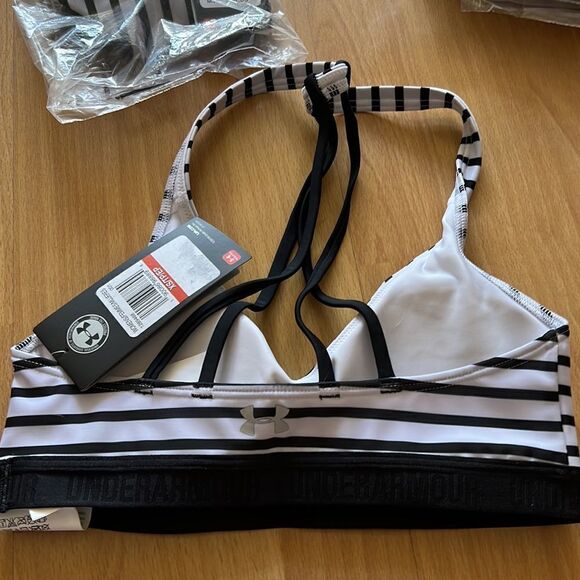 UNDER Armour Strappy Bra - Picture 4 of 9